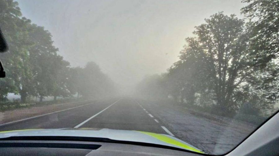 Atenție, șoferi! În centrul țării se circulă în condiții de ceață. Poliția vine cu recomandări