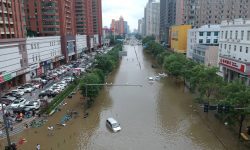 Potop în sudul Chinei. Zeci de mii de oameni au fost evacuați de urgență