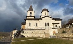 FOTO Care este cea mai veche mănăstire din Republica Moldova? Lăcașul sfânt are aproape 604 ani