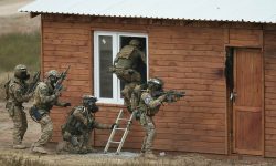 Casele de vacanţă ale unor politicieni ruşi închiriate pentru exerciţii NATO