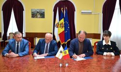 FOTO Primăria Municipiului Chișinău și Uniunea Juriștilor din Moldova au semnat un Acord de colaborare