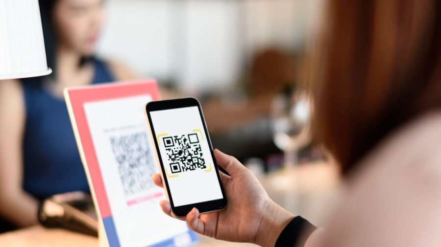 UE a decis: telefonul va ține loc de buletin de identitate. Când vom trece la portofelul digital