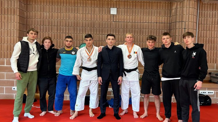 Judocanii Renat Croitoru și Vadim Ghimbovschi au cucerit medalia de bronz la Junior European Cup
