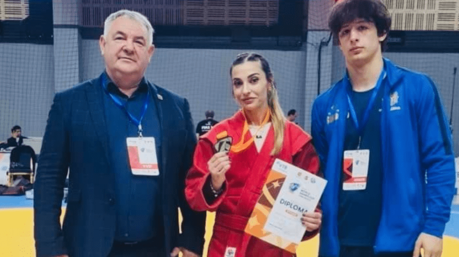 FOTO MÂNDRIE pentru R. Moldova: Ana-Maria Vaculovschi a cucerit medalia de bronz la Cupa Mondială de sambo