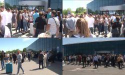 VIDEO Sute de moldoveni se îmbulzesc în fața Aeroportului. I-au spus lui Traian ce cred despre noile reguli de acces