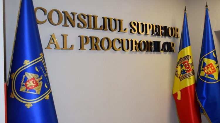 VIDEO Zece absolvenți ai INJ, care au participat la concursurile inițiate de CSP, vor activa în procuraturile din țară