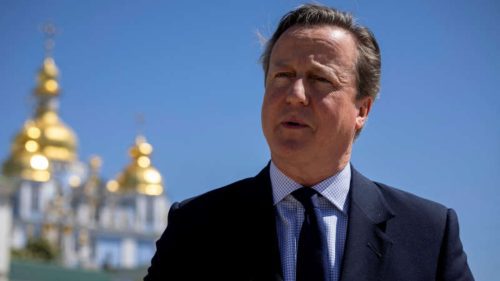 David Cameron: Marea Britanie nu are obiecții privind folosirea armelor sale pentru a lovi în Rusia