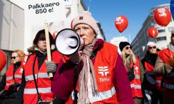 Parlamentul finlandez interzice grevele politice mai lungi de 24 de ore