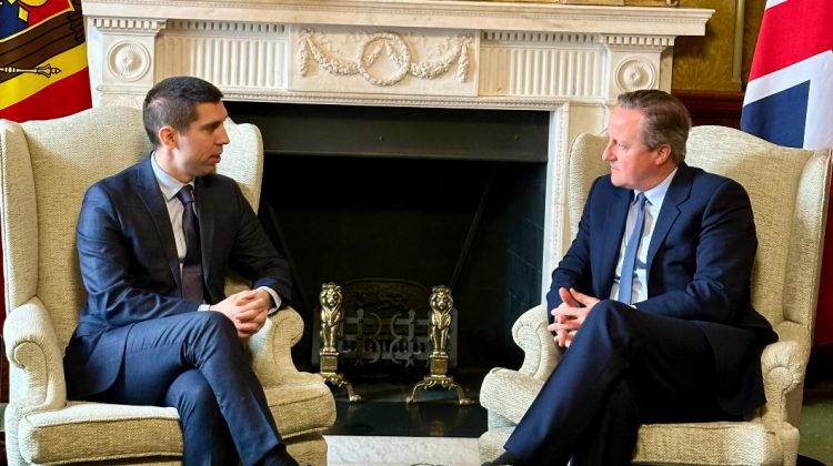 FOTO Mihai Popşoi, la aceeaşi masă cu David Cameron. Ministrul britanic de Externe: „Vom fi mereu alături de Moldova ”