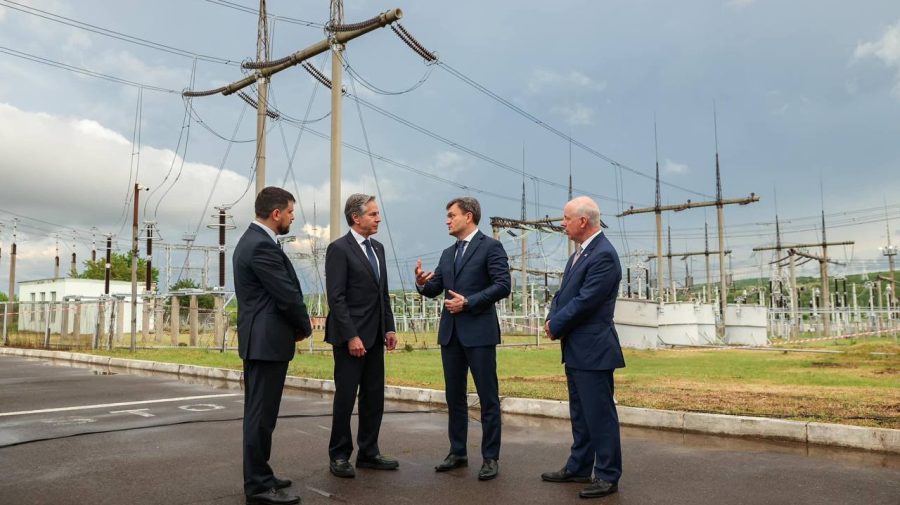 Tot mai independenți energetic! SUA ne oferă bani pentru un sistem de stocare a energiei electrice în baterii