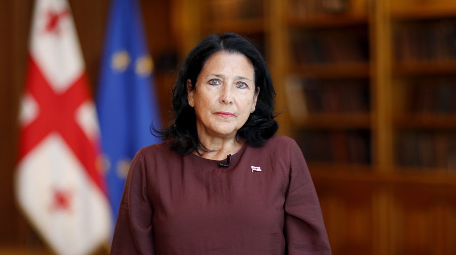 Președinta Georgiei respinge legea „agenților străini”: Este rusească și contravine Constituției
