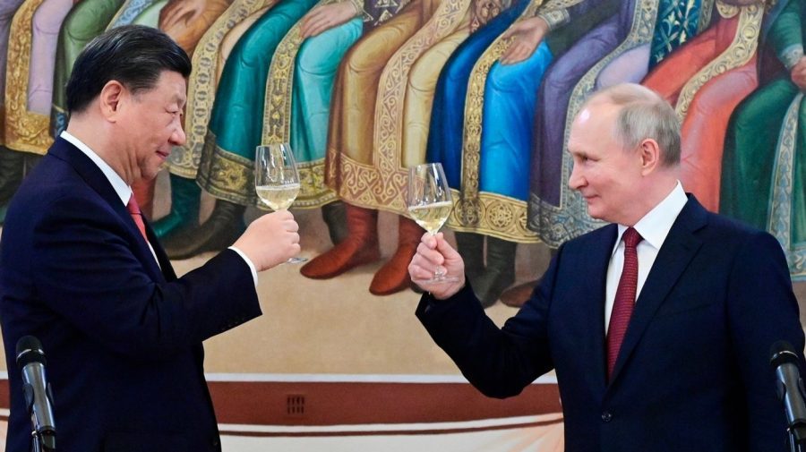 Xi Jinping și Vladimir Putin anunță o nouă eră de parteneriat și condamnă Statele Unite