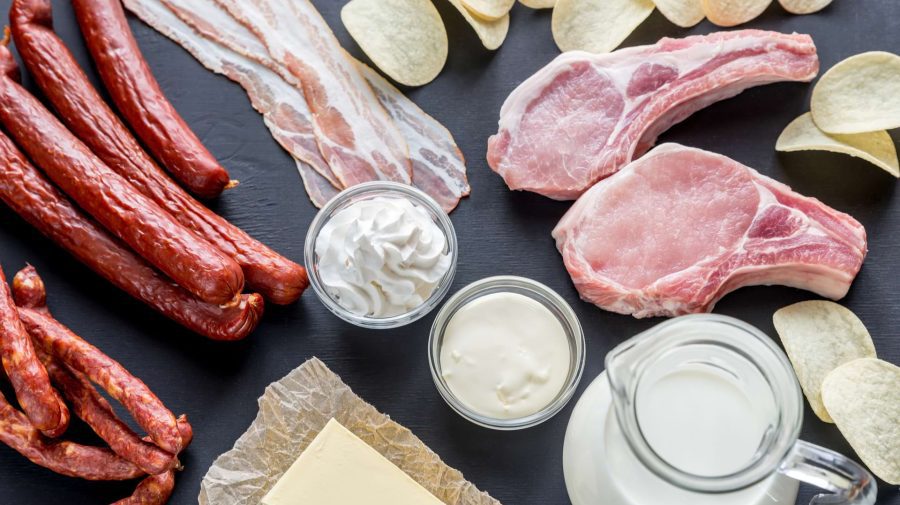 OMS le cere statelor să reglementeze alimentele bogate în sare. Bolile cardiovasculare ucid 10.000 de oameni zilnic