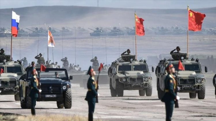 Marea Britanie acuză China că furnizează echipamente letale pentru a fi folosite în Ucraina