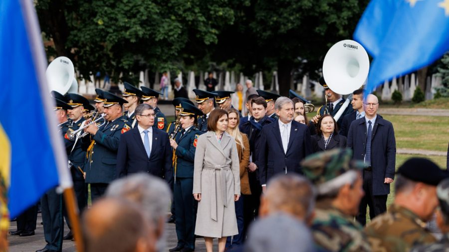 VIDEO Maia Sandu comemorează victimele celui de-al Doilea Război Mondial. A vizitat un veteran