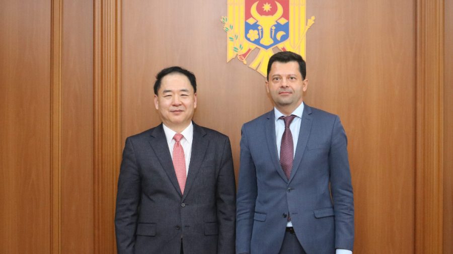 Secretarul de Stat, Sergiu Mihov, a avut o întrevedere cu ambasadorul Republicii Coreea în Republica Moldova