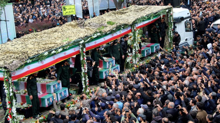 Preşedintele iranian este înmormântat în oraşul său natal. Nicio ţară europeană nu este reprezentată la ceremonie