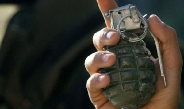 Descoperire periculoasă la Bălţi: Doi copii au găsit cartușe și o grenadă în lac