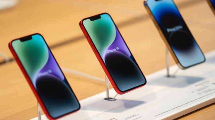 În anul 2025, Apple ar putea lansa un iPhone mai subțire