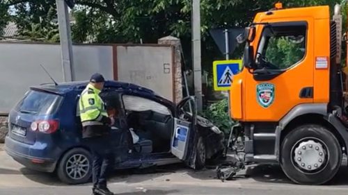 Noi detalii despre accidentul produs la Buiucani: Care dintre șoferi se face vinovat de impact