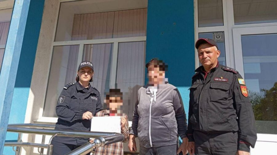 Un copil rătăcit prin Căușeni, salvat de carabinieri. Minorul a fost găsit la marginea orașului