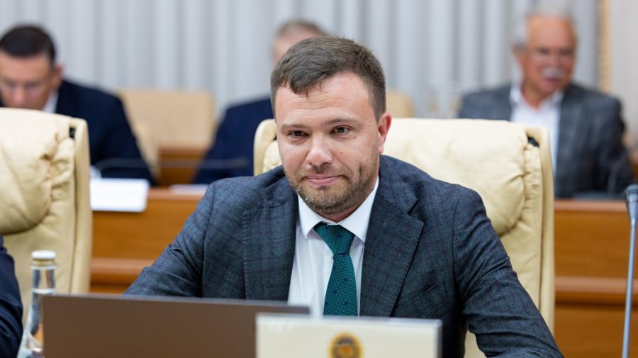 Moldovenii vor avea acces la informații mai detaliate despre calitatea apei pe care o consumă
