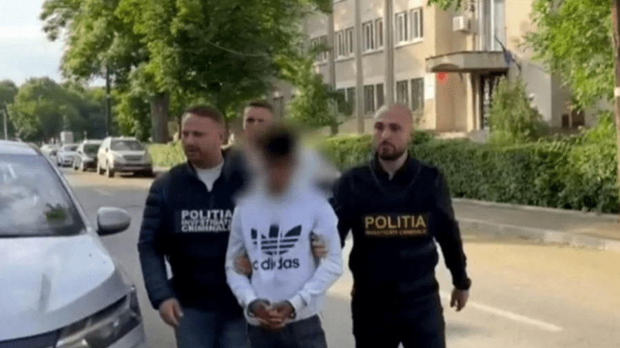 Fetița de doi ani din România, găsită moartă într-o râpă, a murit în chinuri. A fost ucisă de verișorul de 15 ani