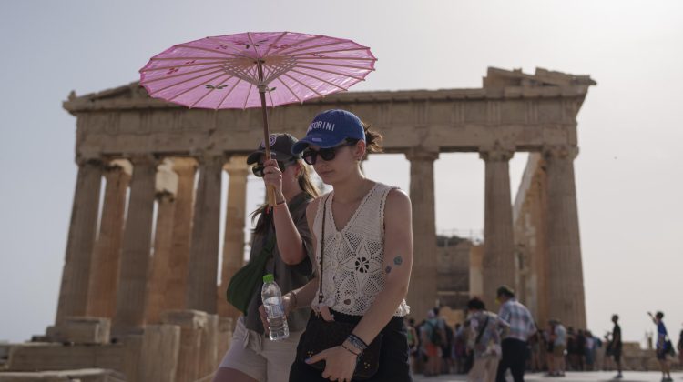 Caniculă în Grecia: Trei turişti străini au fost găsiţi morţi în decurs de o săptămână