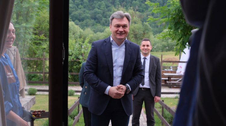 FOTO Prim-ministrul Dorin Recean a vizitat o pensiune din Soroca