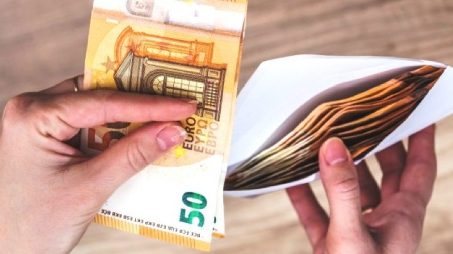 Șefa fostei Direcții generale asistență socială și protecția familiei Bălți, reținută pentru mită