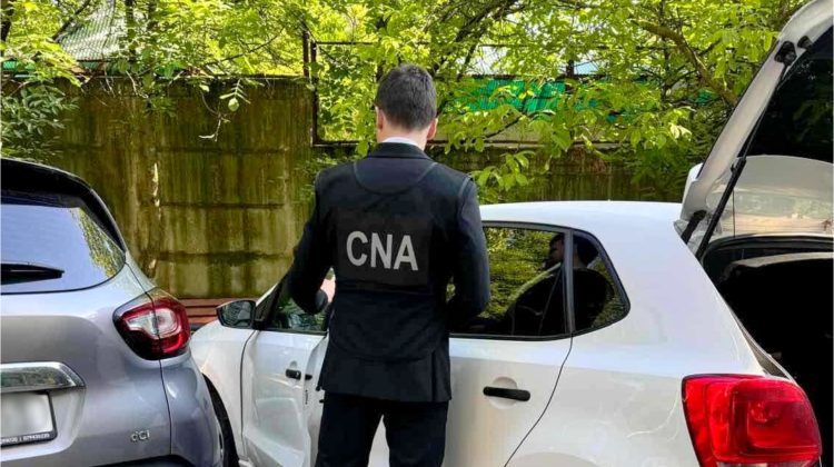 Un tânăr cu „influență” din Șoldănești a fost încătușat. După audieri, și-a recunoscut vina