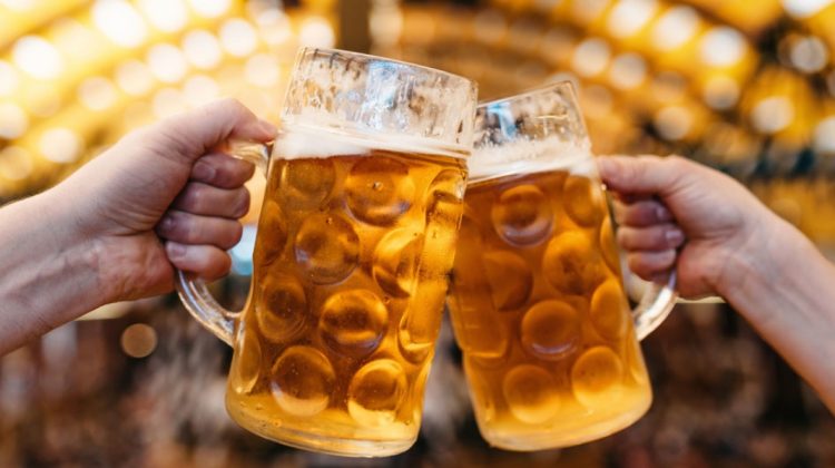 Berea va fi mai scumpă la Oktoberfest! Cât costă halba de 1 litru la celebrul festival din Germania