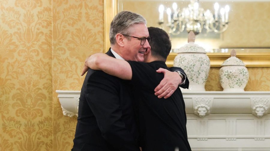 În prima întâlnire cu Zelenski, noul premier britanic îl asigură de sprijinul de neclintit al Regatului Unit
