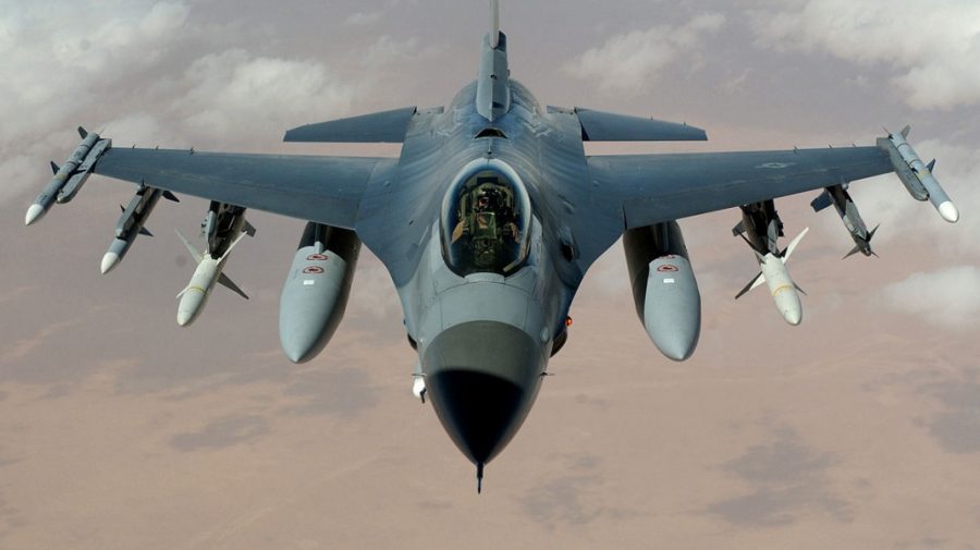 Rușii acuză România că execută zboruri cu aeronave F-16 în spațiul aerian ucrainean. Cum răspund românii