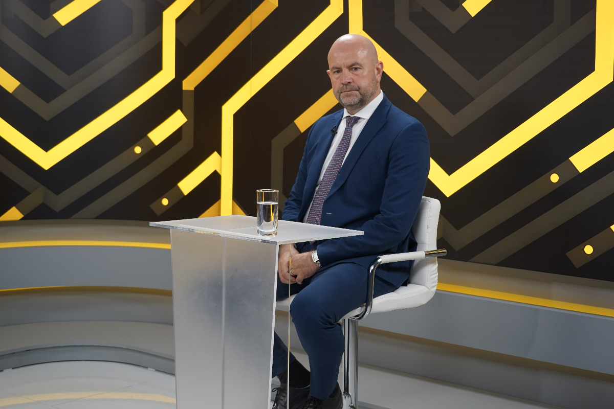 Teren cu valoare zero și casa soacrei de 200 m.p.: ANI refuză controlul averii lui Vladimir Bolea