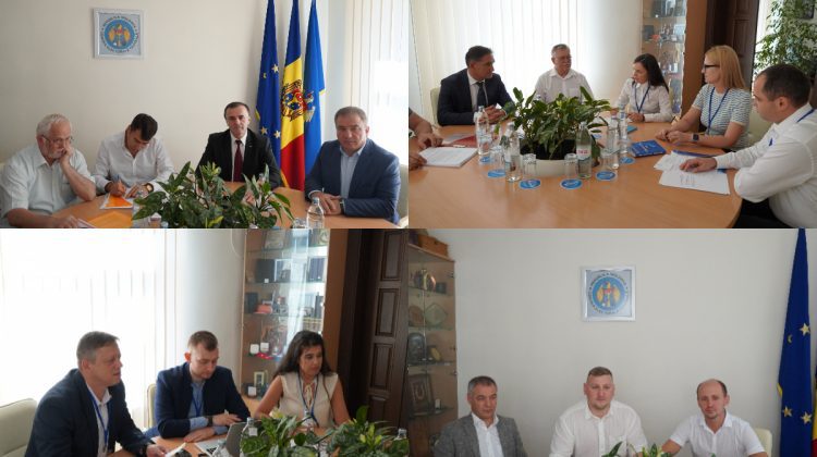În prima zi de înregistrare pretendenții la fotoliul de președinte a țării au făcut coadă la CEC