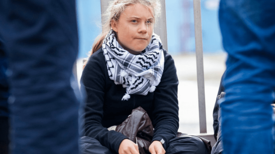 Greta Thunberg a încercat să blocheze activitatea unei uzine norvergiene de prelucrare a gazelor. Nu a fost singură