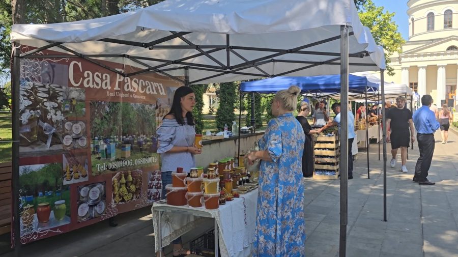 La Chișinău, pe parcursul a trei zile, a avut loc un târg al mierii și pomușoarelor. Cum a fost la festival