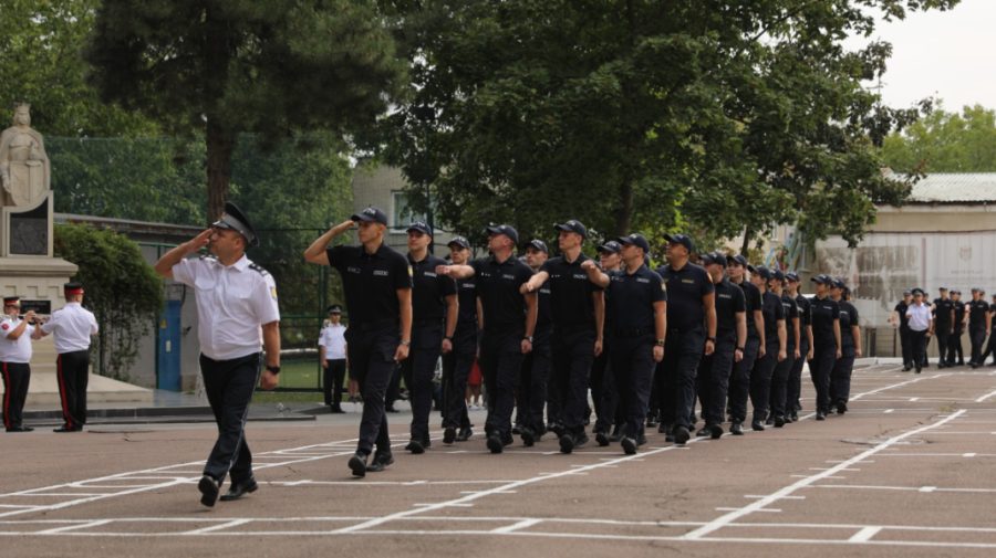 FOTO 213 de tineri polițiști au jurat credință Patriei. Conducerea MAI a venit cu un mesaj