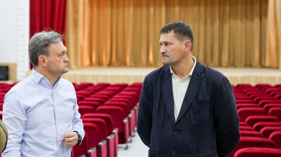 Recean a vizitat Casa de Cultură din orașul Rîșcani renovată prin „Satul European”. Ce le-a spus primarilor din raion?