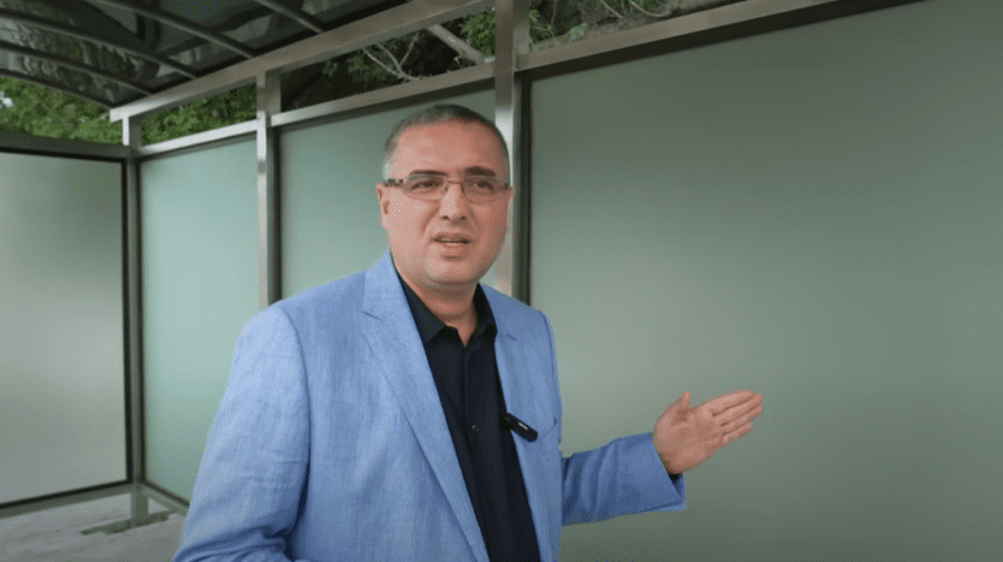 Usatîi, după vandalizarea noii stații de așteptare din Bălți: „Nu distrugeți, vă rog, ceea ce a fost creat pentru voi!”