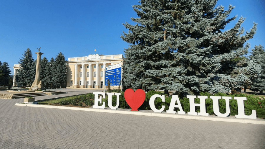 VIDEO Integrarea Republicii Moldova în Uniunea Europeană, discutată cu liderii locali de la Cahul