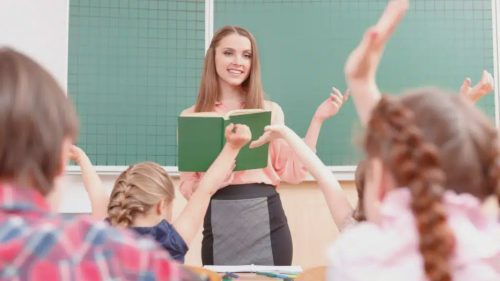 Profesorii care se vor muta în Găgăuzia și Taraclia pentru a preda în limba română vor primi indemnizații unice