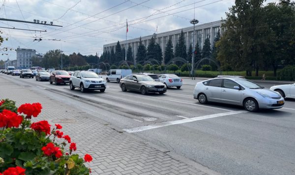 Traficul pe unele străzi din Capitală, suspendat de Ziua Vinului: Cum va circula transportul public