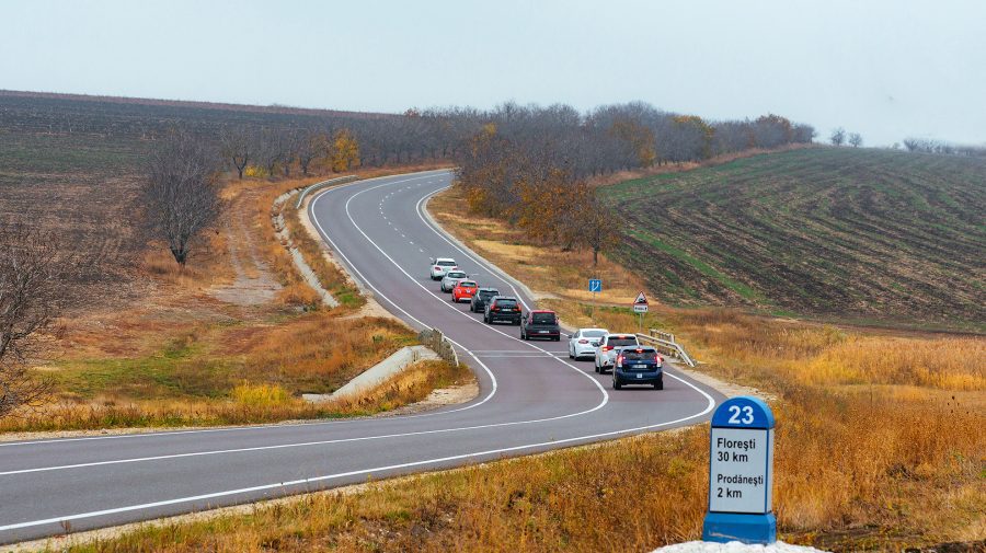 Sâmbătă începe cel mai mare maraton de mașini electrice din Moldova și România. Șoferii vor parcurge peste 1000 km