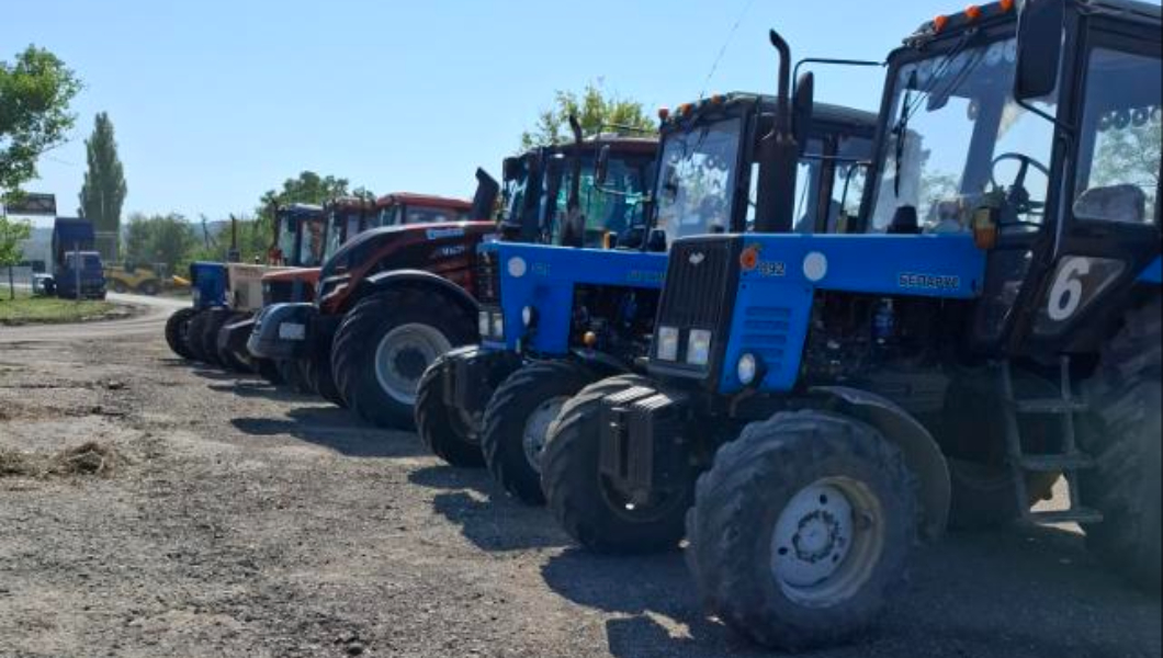 Agriculturii ar putea ieși la proteste cu tehnica agricolă. Osmochescu: Toți cetățenii au dreptul la liberă exprimare