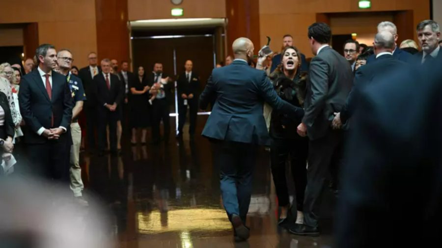 Regele Charles, agresat verbal în Parlamentul Australiei, de o senatoare: „Tu nu ești regele meu”