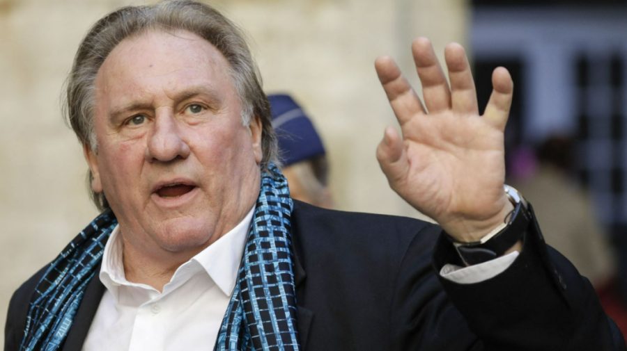 Actorul Gérard Depardieu, judecat pentru agresiune sexuală, lipseşte de la proces din motive de sănătate