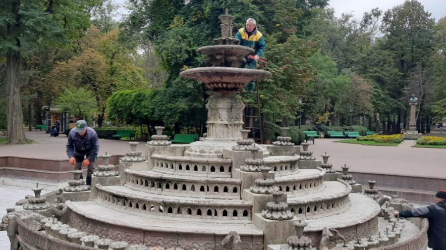 FOTO Havuzurile din municipiul Chişinău sunt oprite pe timp de iarnă