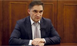 CC validează rezultatul alegerilor fără Stoianoglo. Socialiştii absenţi din Parlament, dar prezenţi la protest